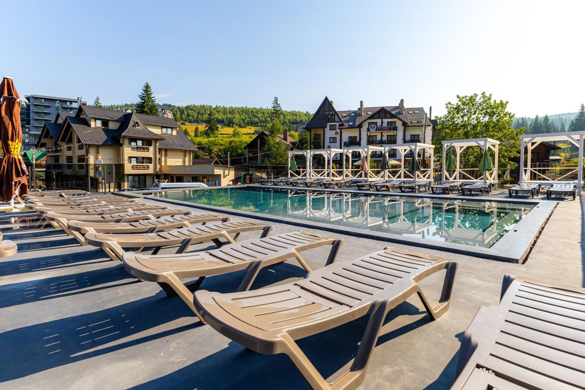 Guest House Turda Bukovel Exterior foto